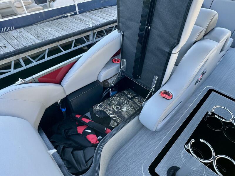 22' 2023 Veranda Vertex VTX 22R TritoonFL