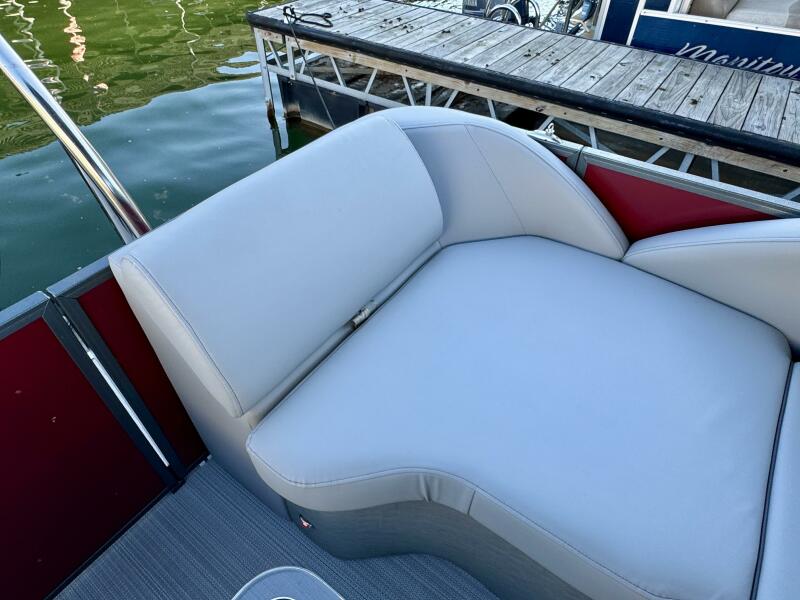 22' 2023 Veranda Vertex VTX 22R TritoonFL