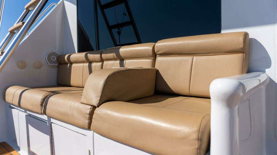 2001 Hatteras 60 Convertible - Sinyorita Salada