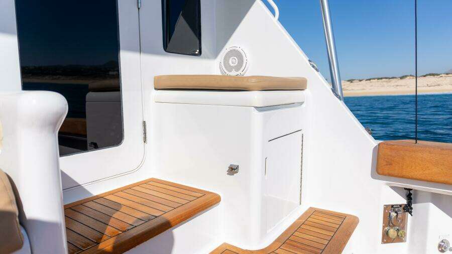 2001 Hatteras 60 Convertible - Sinyorita Salada