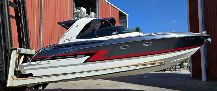 33ft Formula Yacht For Sale