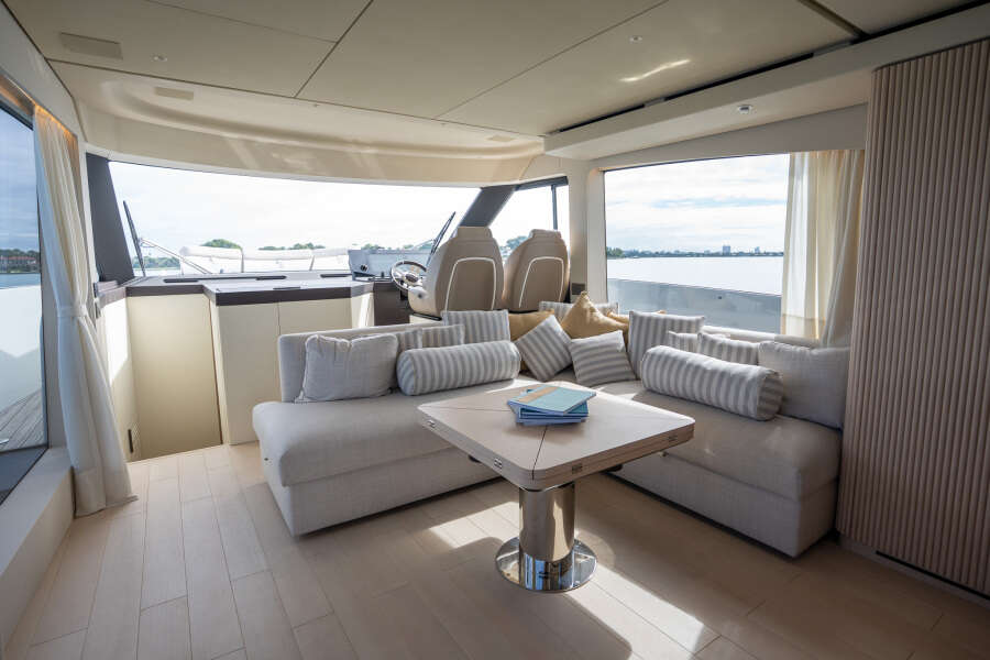 57ft Azimut Yacht For Sale