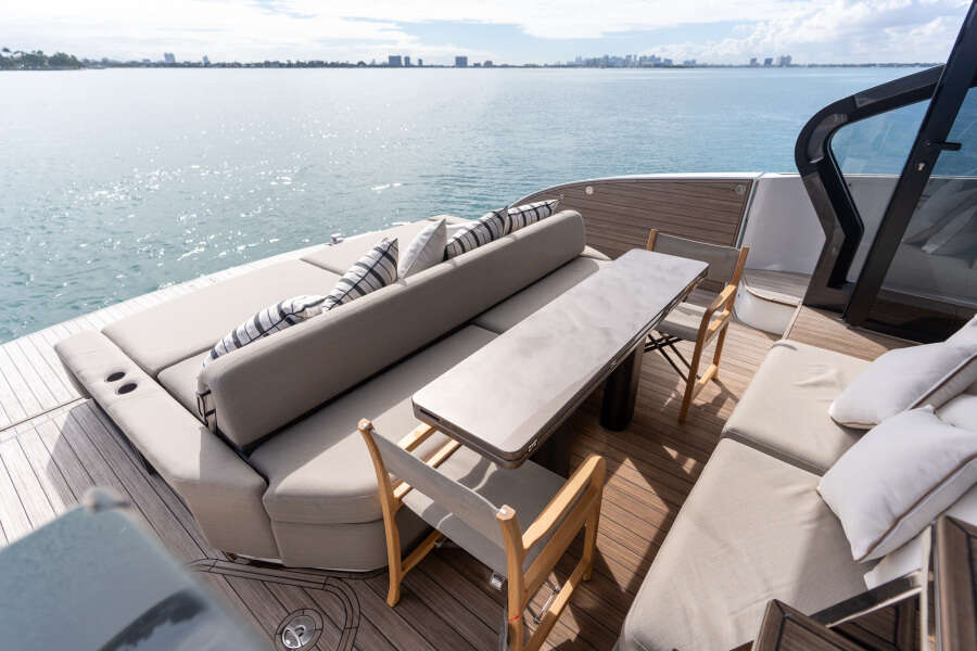 57ft Azimut Yacht For Sale