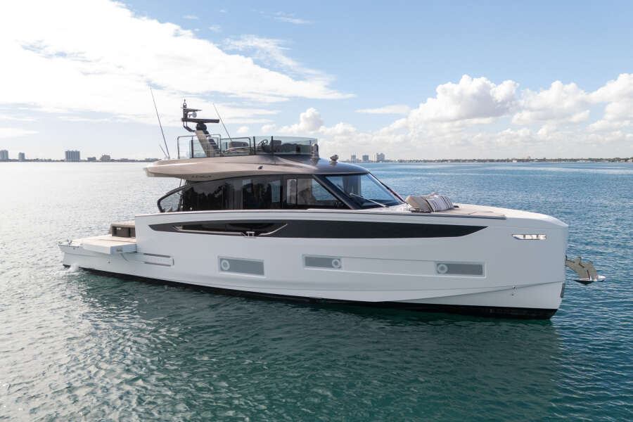 57ft Azimut Yacht For Sale