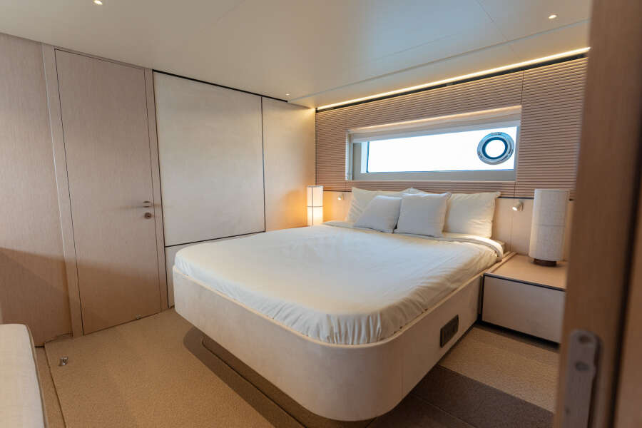 57ft Azimut Yacht For Sale