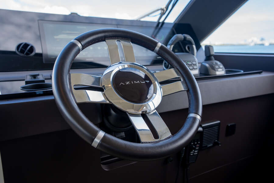 57ft Azimut Yacht For Sale