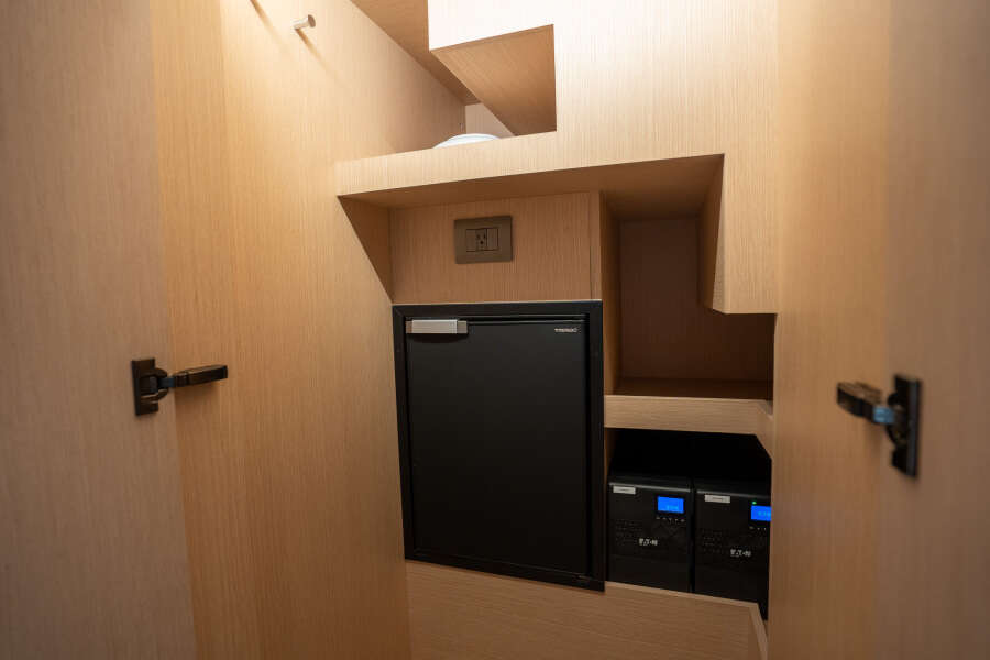 57ft Azimut Yacht For Sale