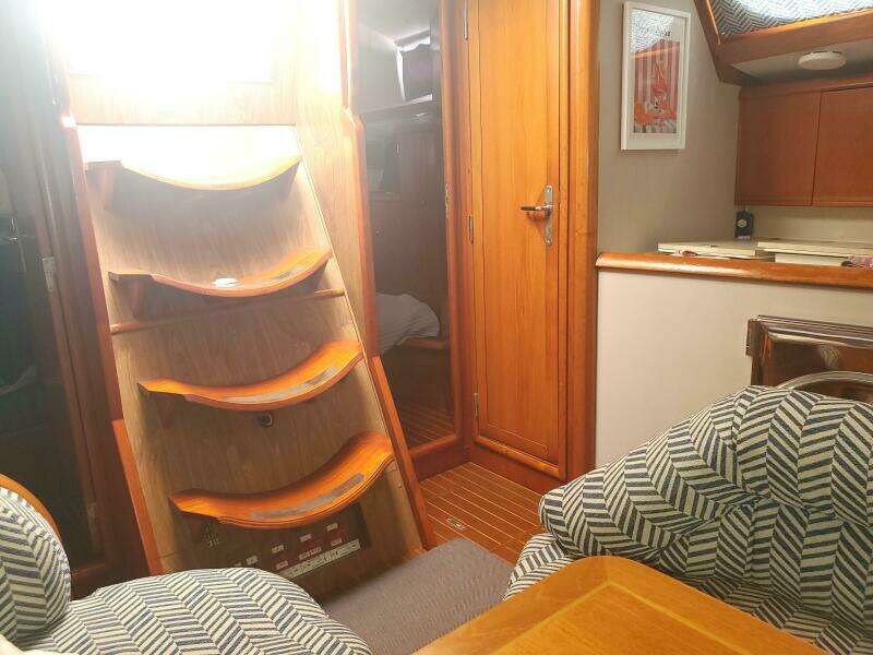 INVICTUS 45ft Jeanneau Yacht For Sale