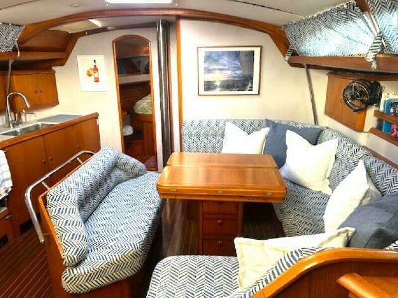 INVICTUS 45ft Jeanneau Yacht For Sale