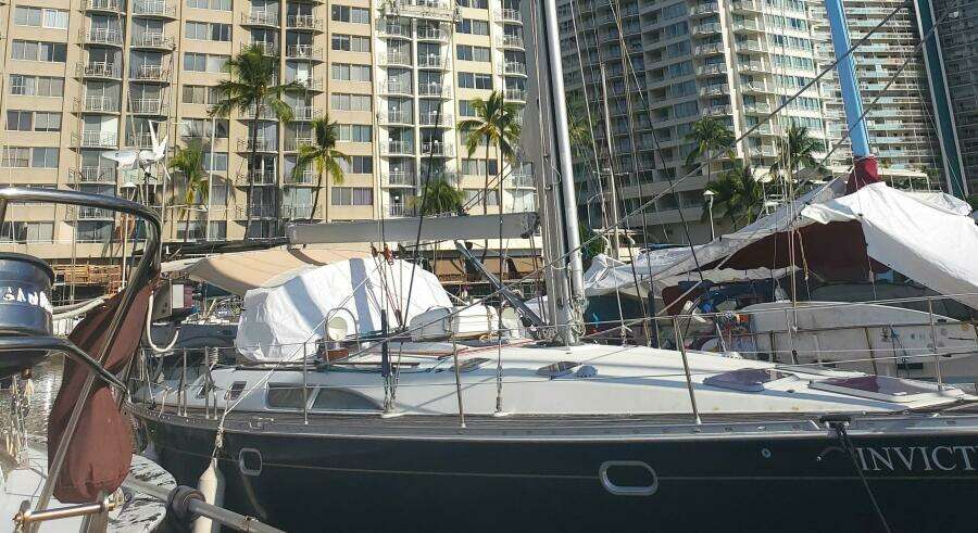 INVICTUS 45ft Jeanneau Yacht For Sale