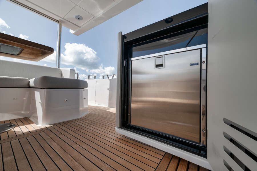 60ft Azimut Yacht For Sale