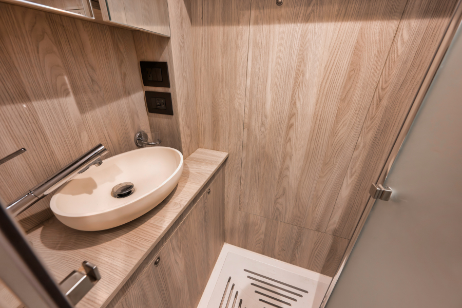 60' 2022 Azimut FLYBRIDGE