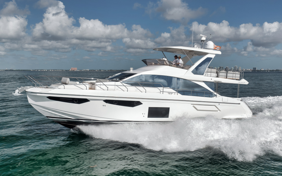 60' 2022 Azimut FLYBRIDGE