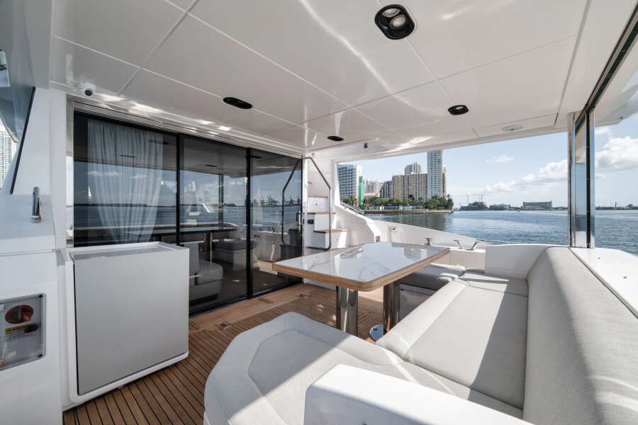 60ft Azimut Yacht For Sale