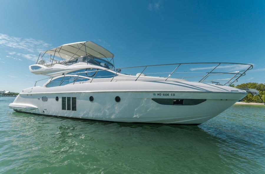 48' 2011 Azimut 48 Flybridge