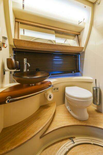 PRIME TIME 48ft Azimut Yacht For Sale