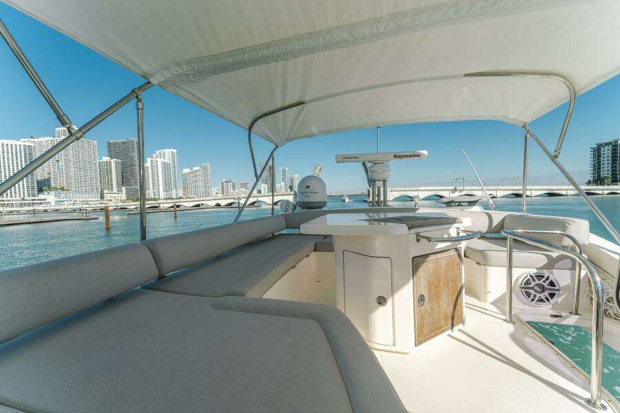 PRIME TIME 48ft Azimut Yacht For Sale