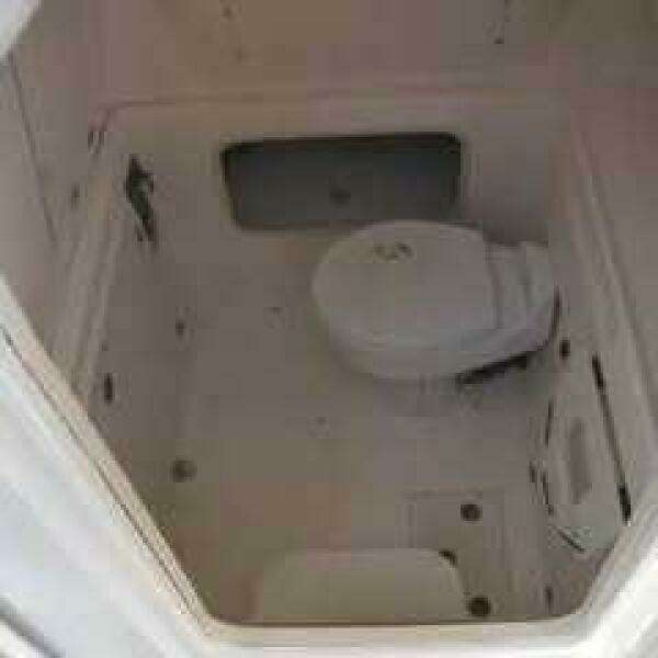 32ft Boston Whaler Yacht For Sale