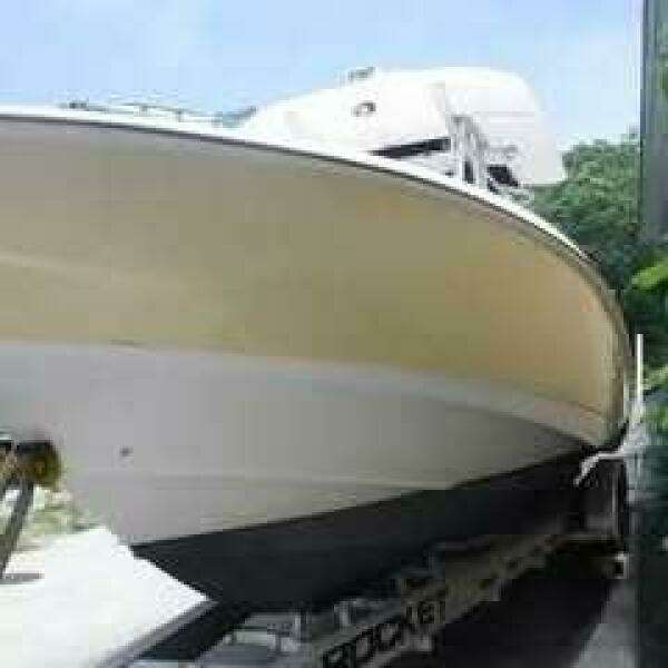 32ft Boston Whaler Yacht For Sale