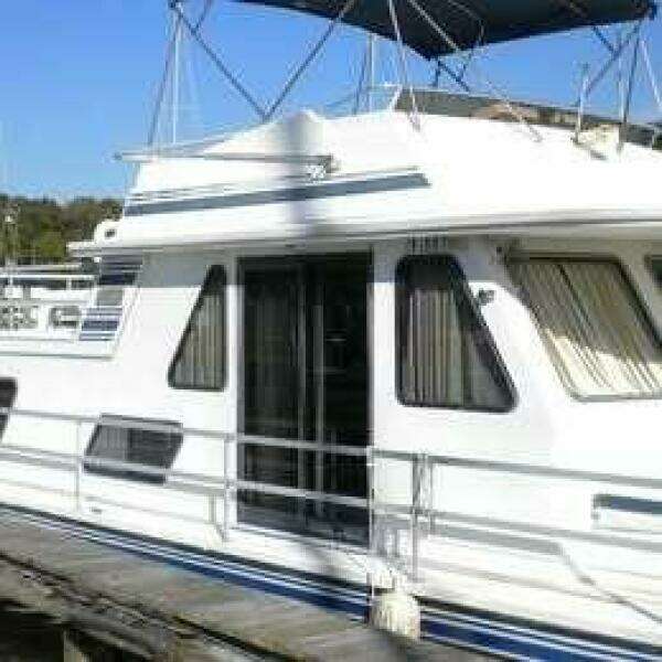 41ft Gibson Yacht For Sale