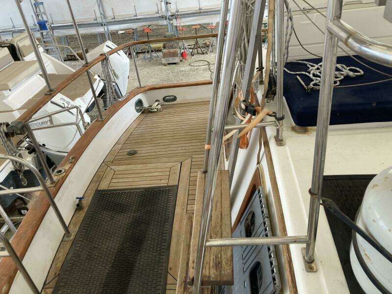 36ft Albin Yacht For Sale