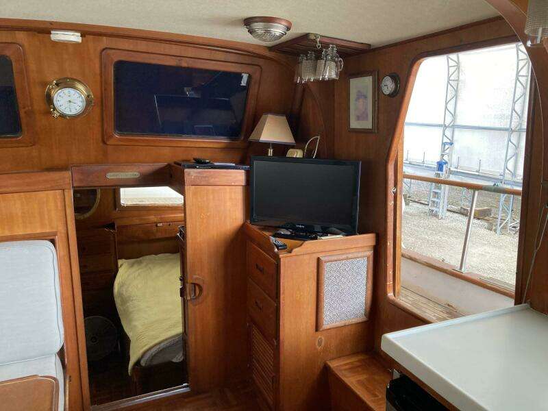 36ft Albin Yacht For Sale