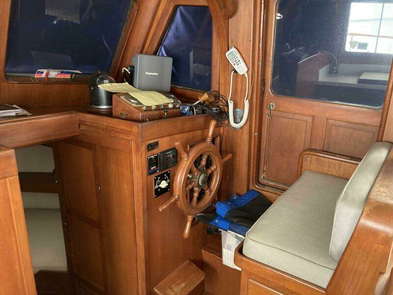 36ft Albin Yacht For Sale