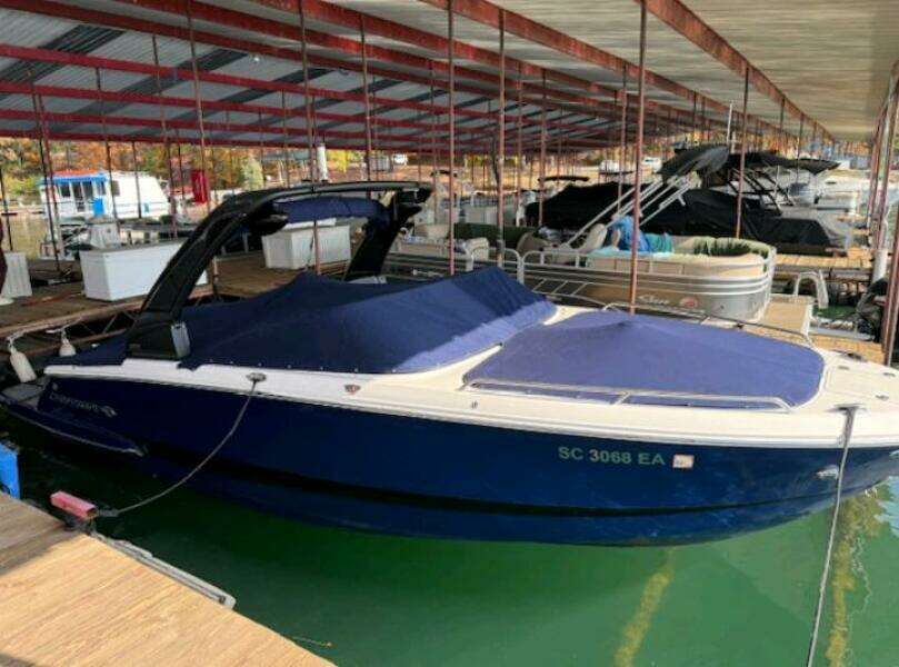 27ft Chaparral Yacht For Sale