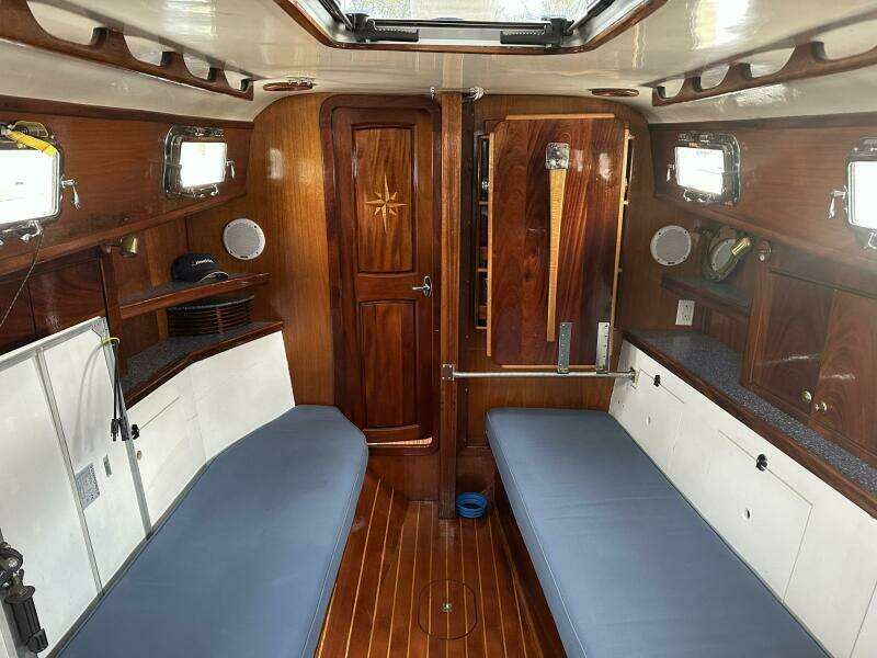 Cara Mia 31ft Southern Cross Yacht For Sale