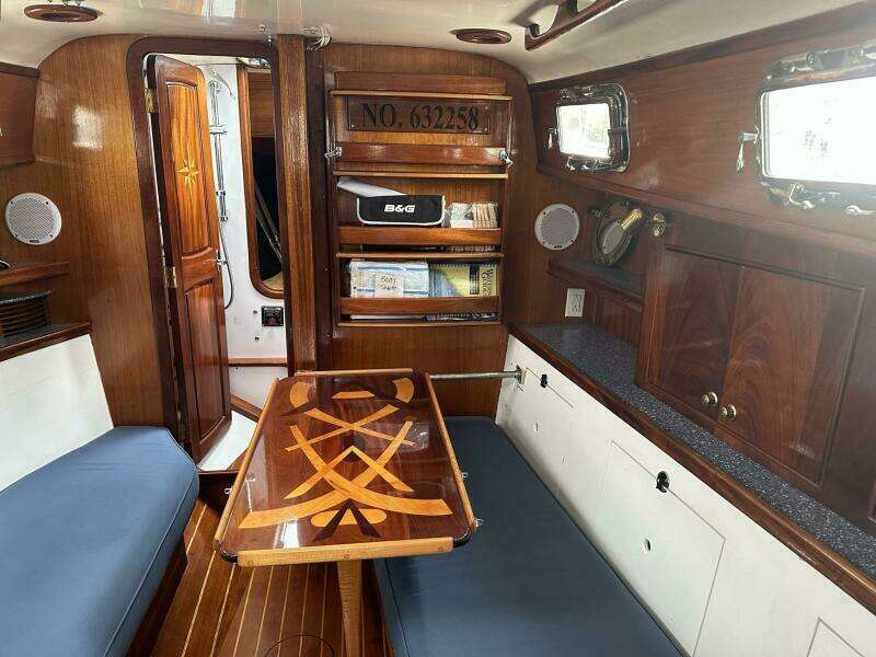 Cara Mia 31ft Southern Cross Yacht For Sale