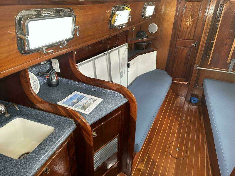 Cara Mia 31ft Southern Cross Yacht For Sale