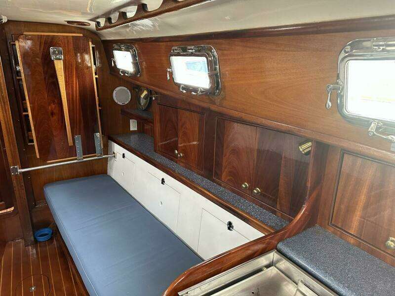 Cara Mia 31ft Southern Cross Yacht For Sale