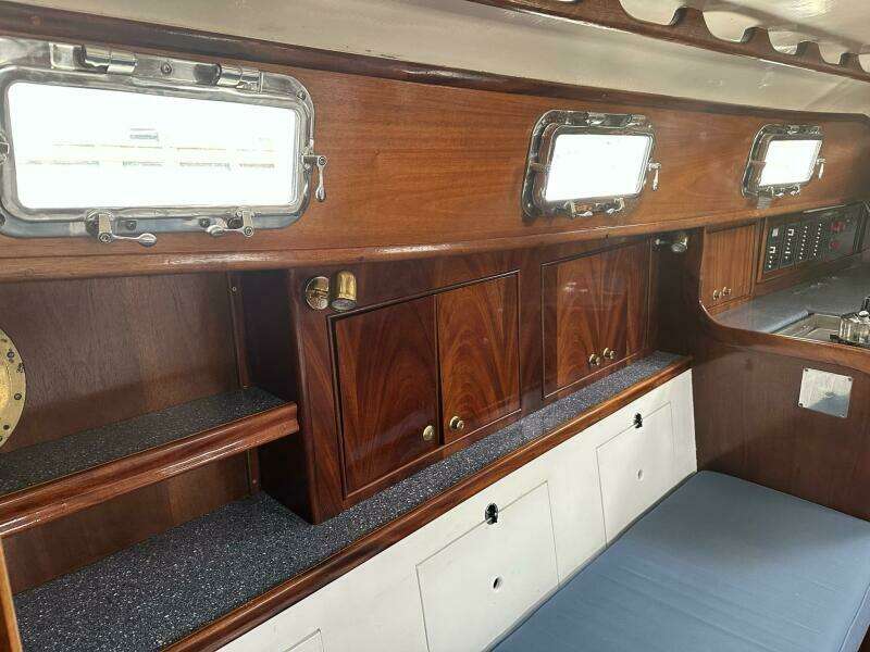 Cara Mia 31ft Southern Cross Yacht For Sale