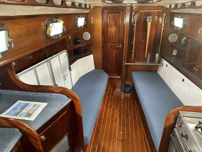 Cara Mia 31ft Southern Cross Yacht For Sale