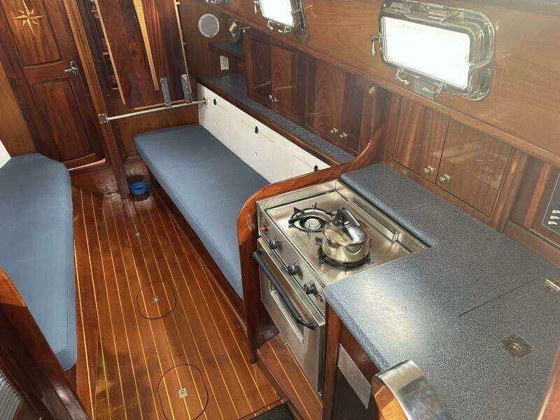 Cara Mia 31ft Southern Cross Yacht For Sale