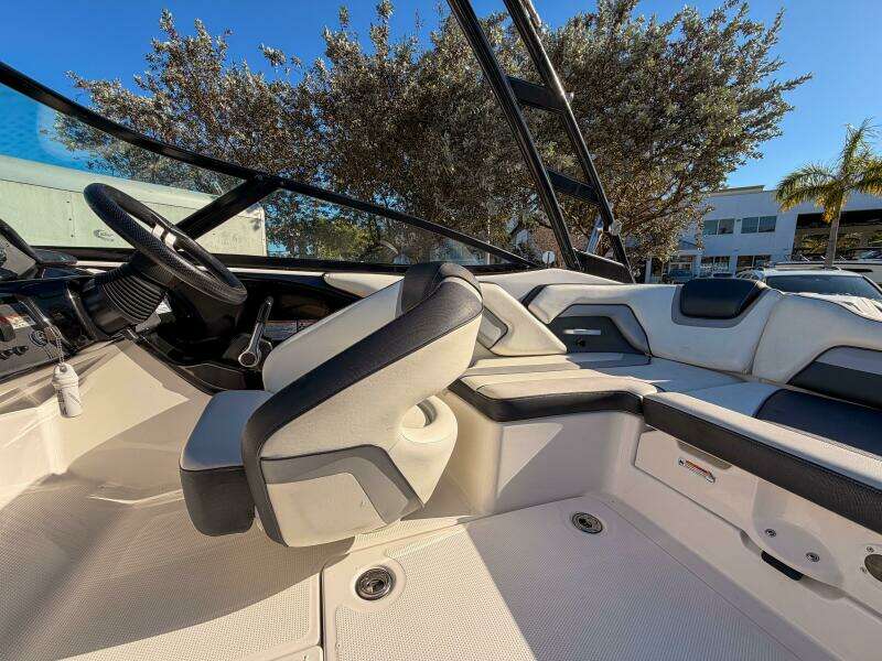 19ft Yamaha Boats Yacht For Sale