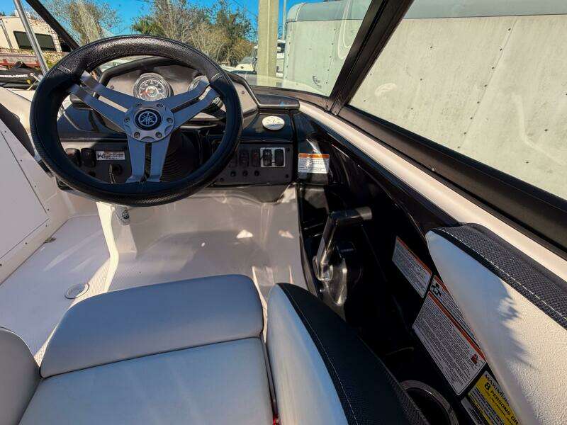 19ft Yamaha Boats Yacht For Sale