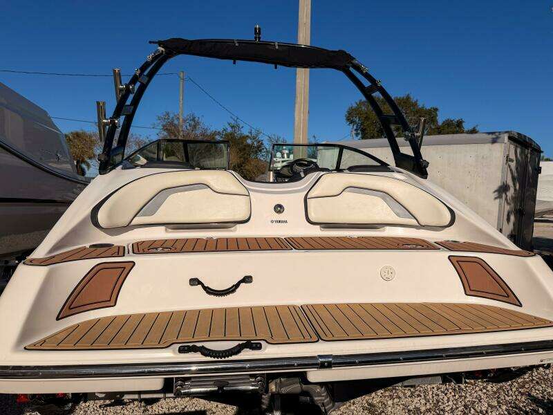 19ft Yamaha Boats Yacht For Sale