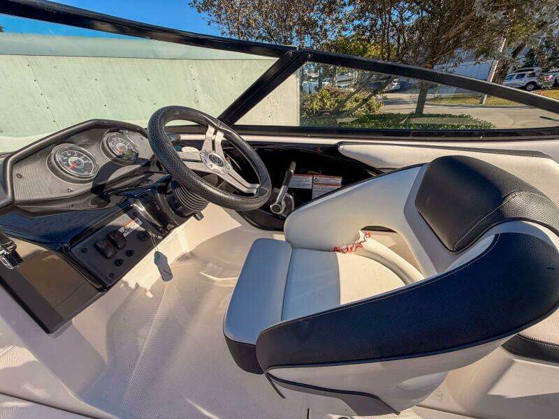 19ft Yamaha Boats Yacht For Sale