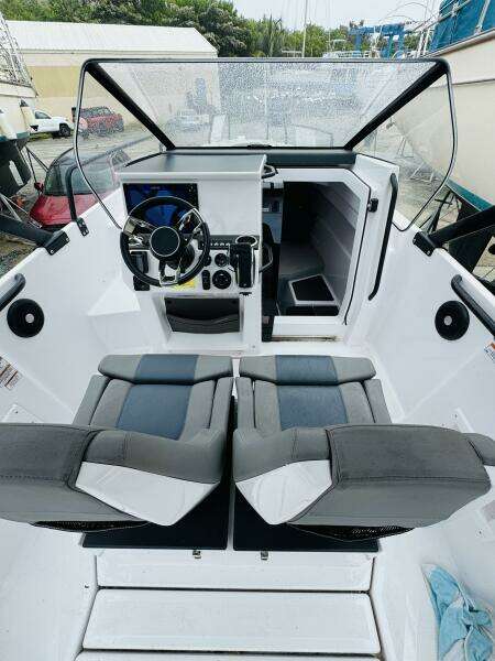 Sweet 25ft Axopar Yacht For Sale