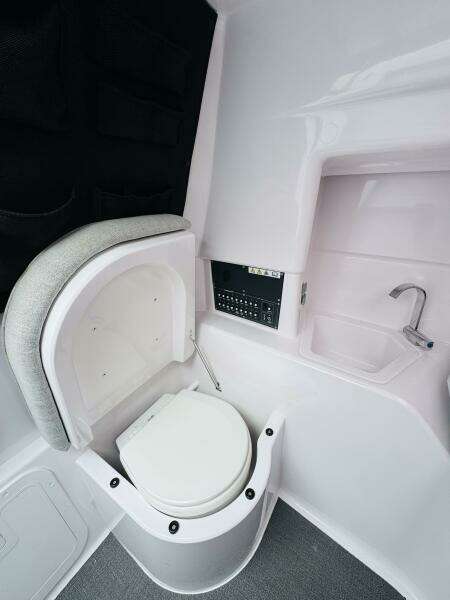 Sweet 25ft Axopar Yacht For Sale