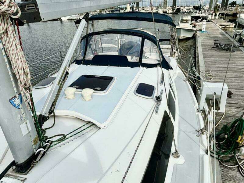 34ft Hunter Yacht For Sale