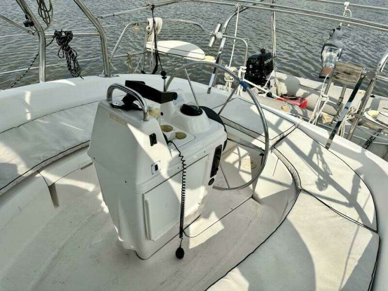 34ft Hunter Yacht For Sale