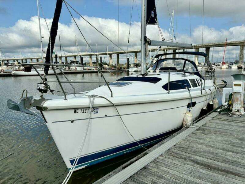 34ft Hunter Yacht For Sale
