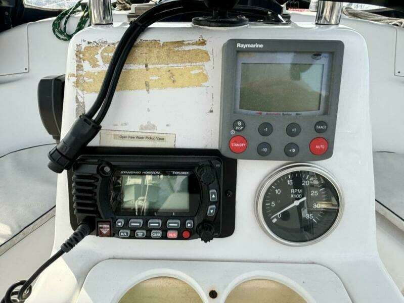 34ft Hunter Yacht For Sale