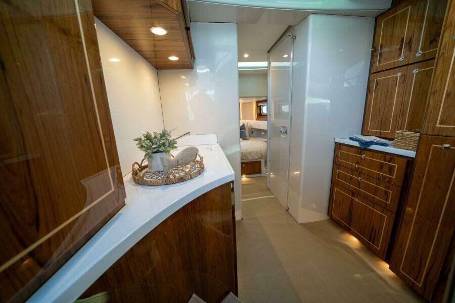 56ft HCB Yacht For Sale