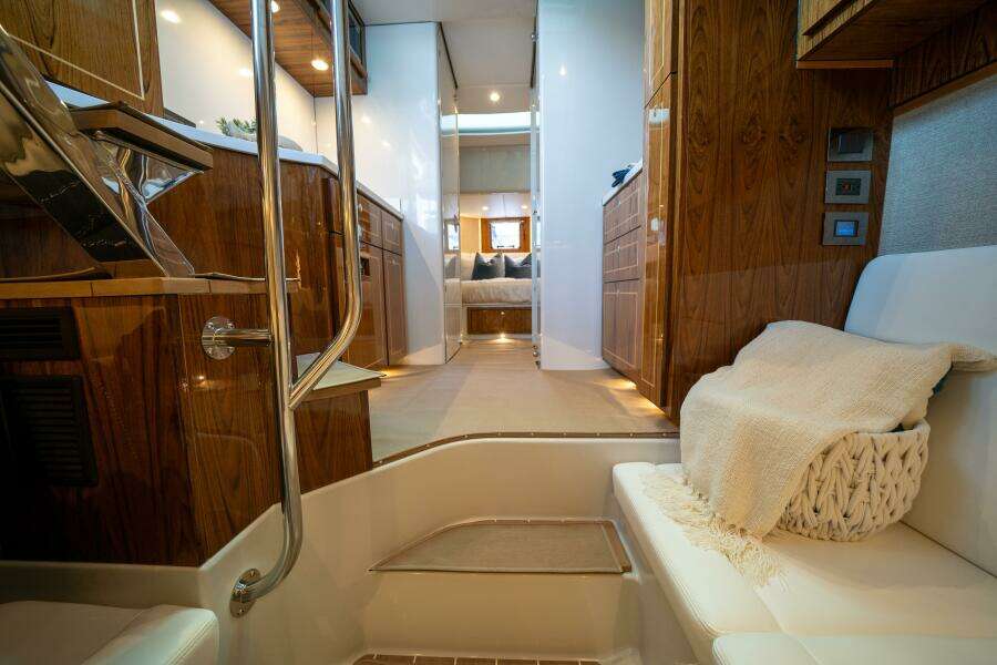 56ft HCB Yacht For Sale