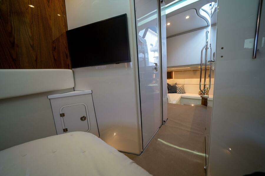 56ft HCB Yacht For Sale