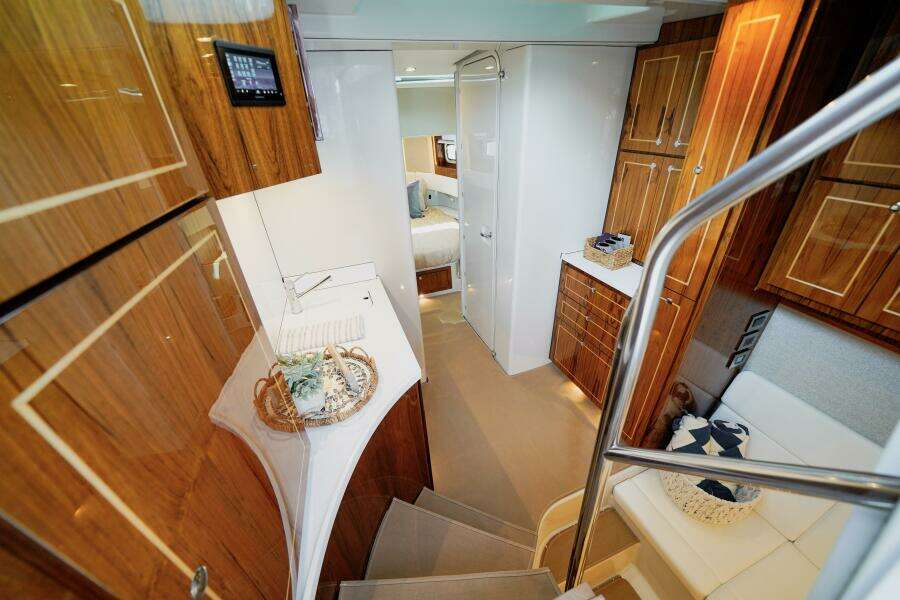 56ft HCB Yacht For Sale