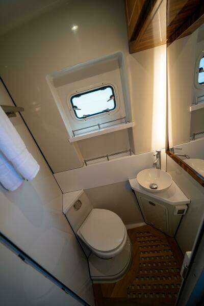 56ft HCB Yacht For Sale